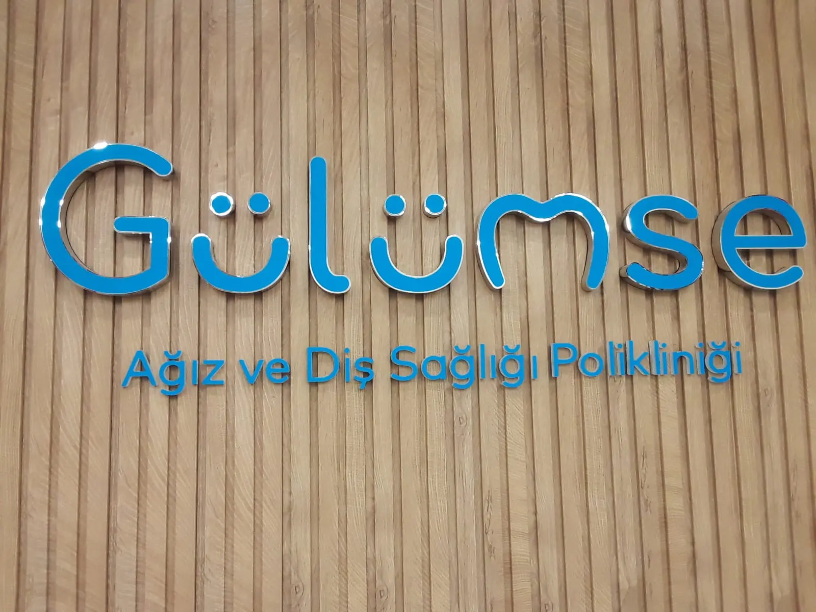 Özel Gülümse Ağız ve Diş Sağlığı Polikliniği logo