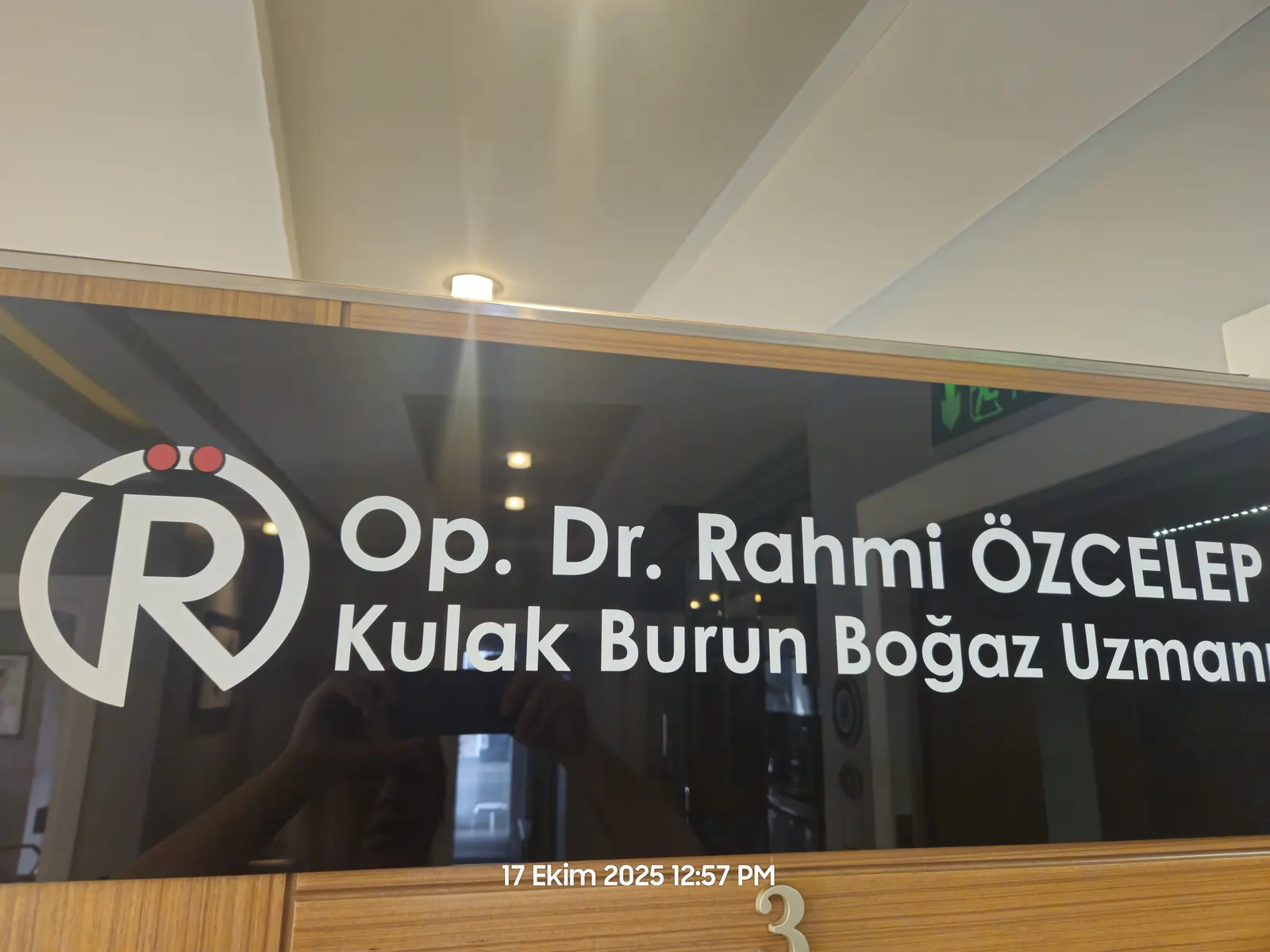 Uzm. Dr. Rahmi Özcelep Muayenehanesi logo