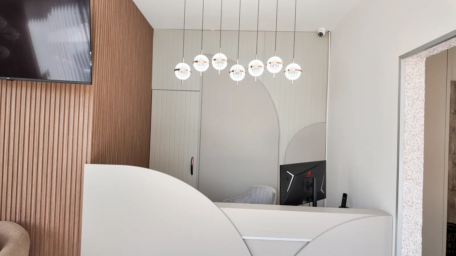 Aura Dent Kuşadası