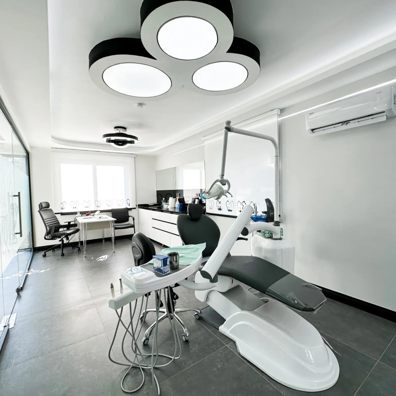 Villa Lara Ağız ve Diş Sağlığı Polikliniği