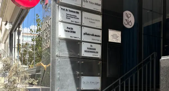 Özel Uzm. Dr. Erdem Çağlar Muayenehanesi