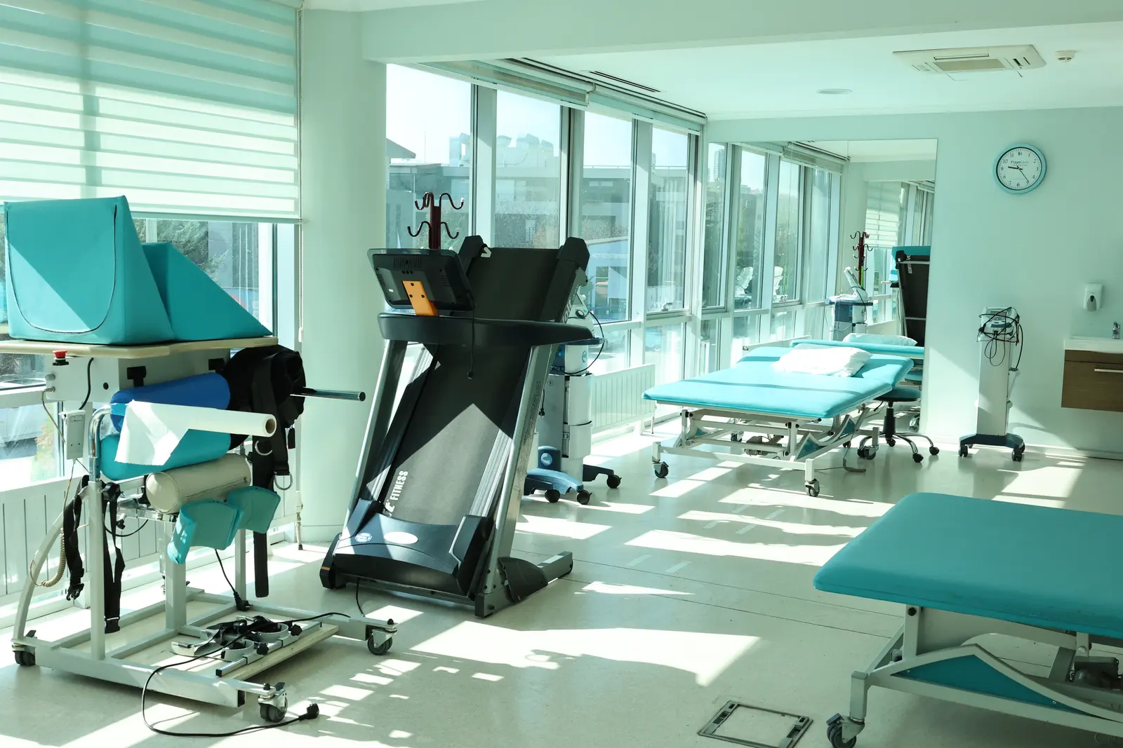 Özel  Fizyocare Fizik Tedavi ve Rehabilitasyon Merkezi