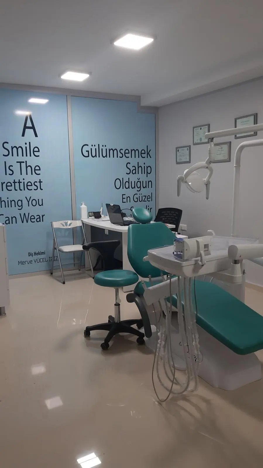 Ayvalık Diş Hekimi Merve YÜCEL İRİZ
