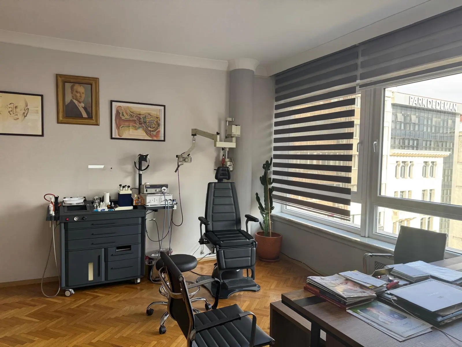 Op. Dr. Mustafa Kuzdere