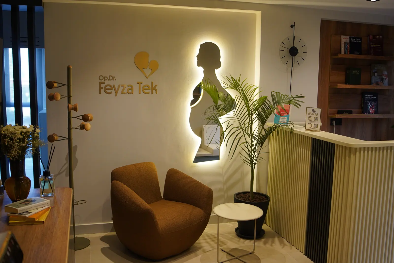 Op. Dr. Feyza Tek