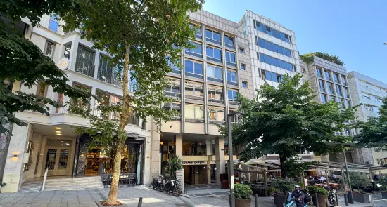 Özel Hpc Health Point Clinic Polikliniği