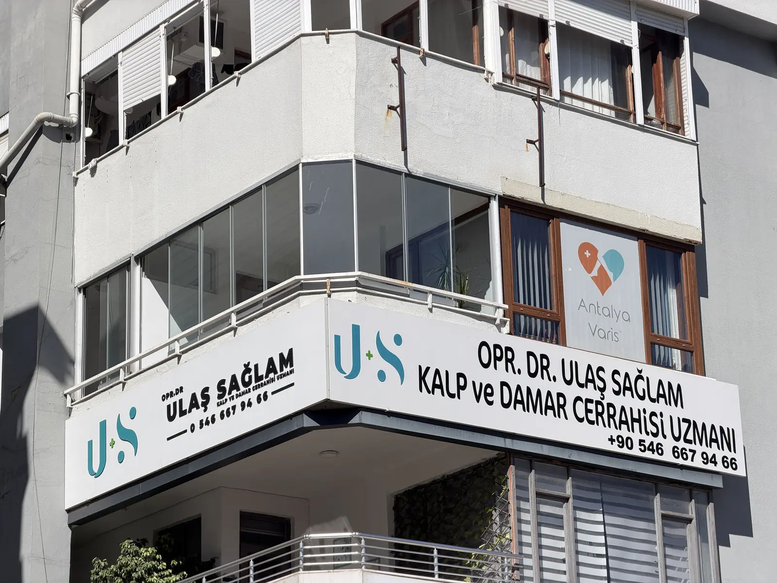 Op. Dr. Ulaş Sağlam