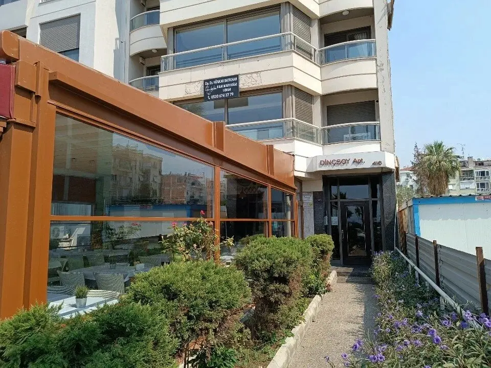 Op. Dr. Hünkar Batıkhan