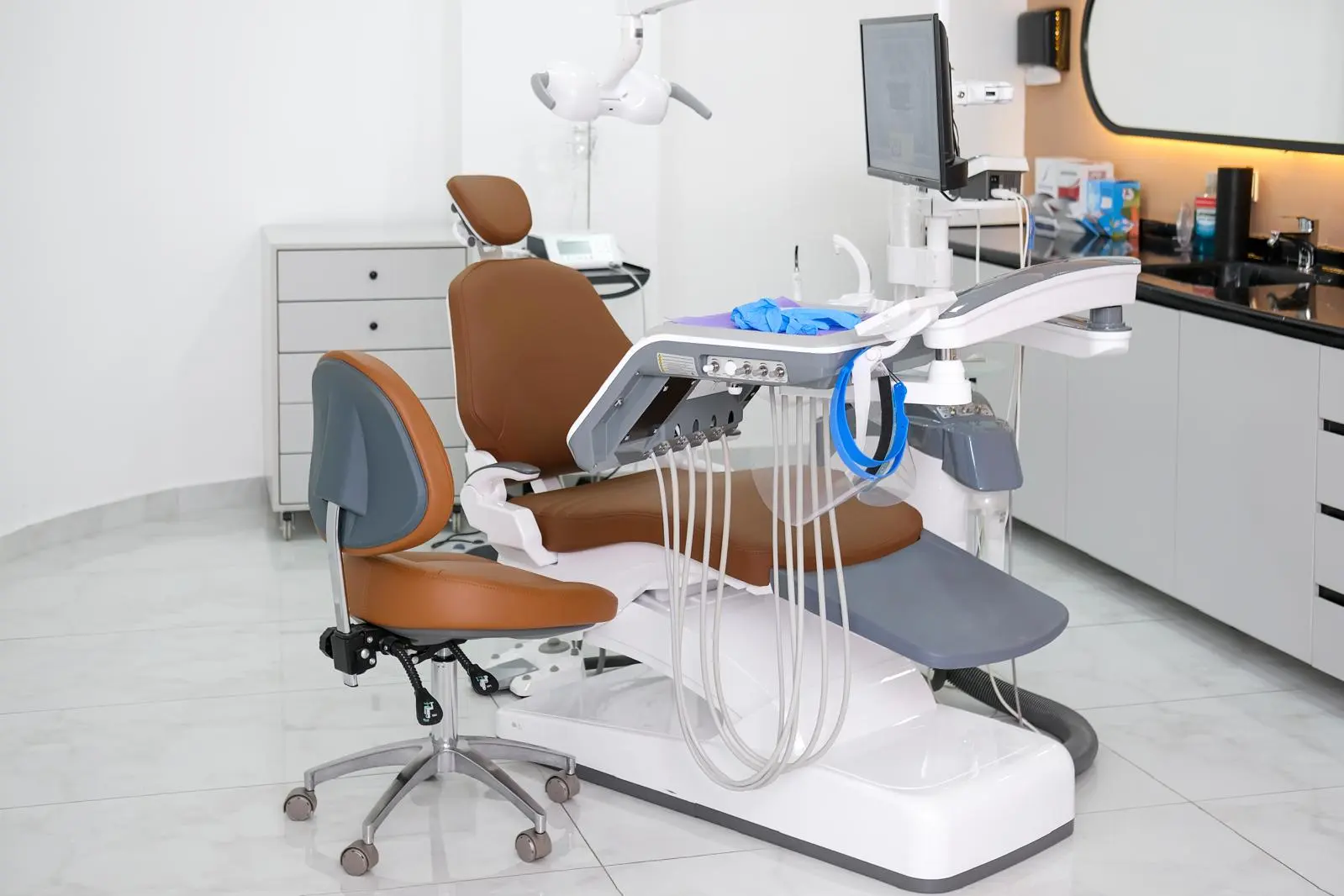 Antares Ağız Ve Diş Sağlığı Polikliniği