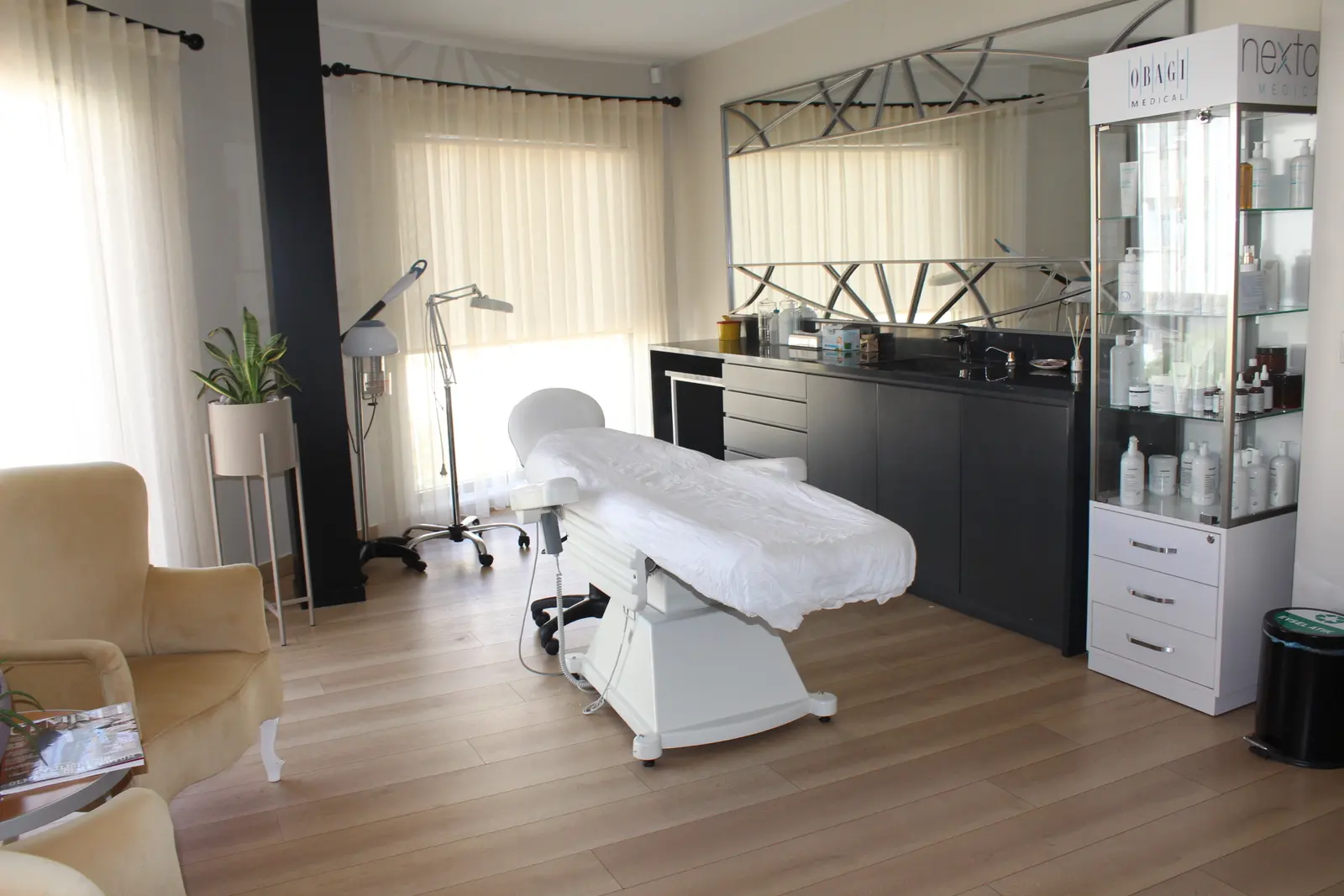 Dr. Clinics Dilek Üstünsoy
