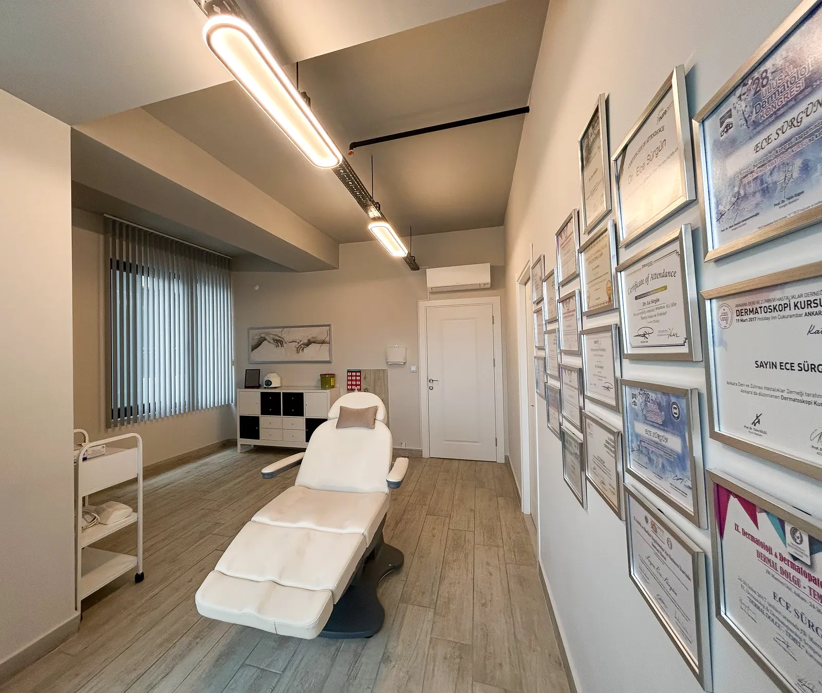 Bursa Dermatolog-Uzman Doktor Ece Sürgün