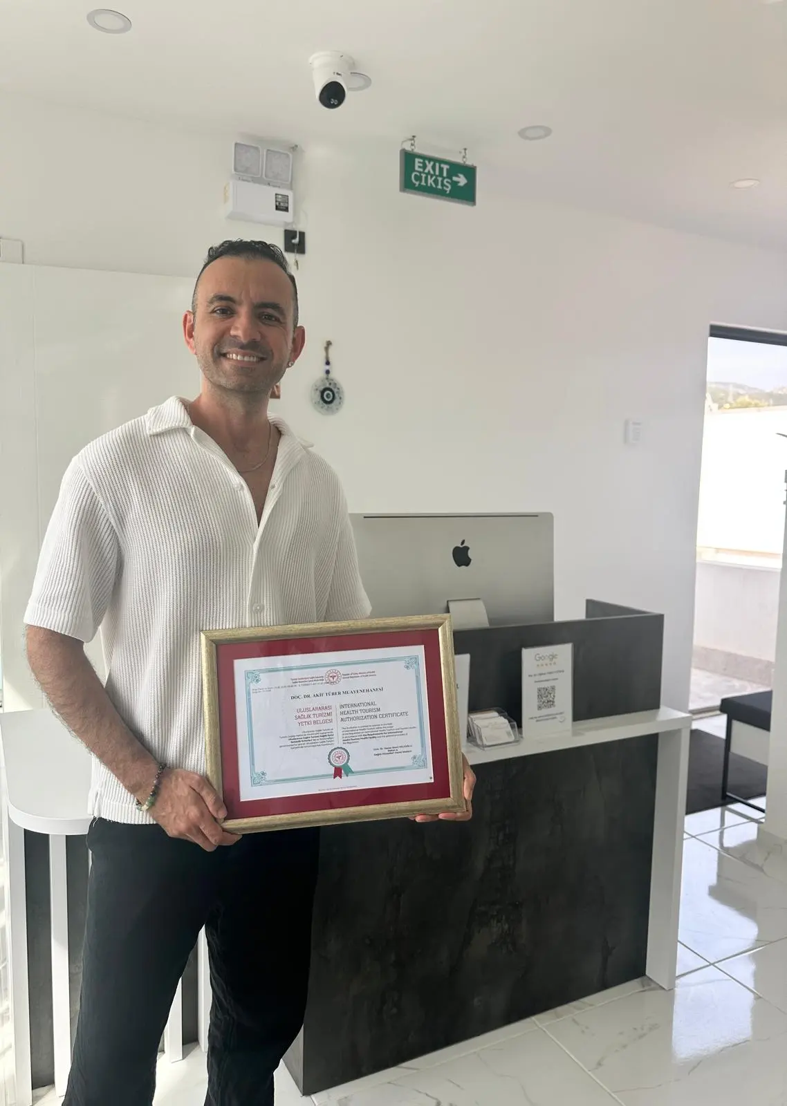Çene Cerrahı Doç. Dr. Akif TÜRER