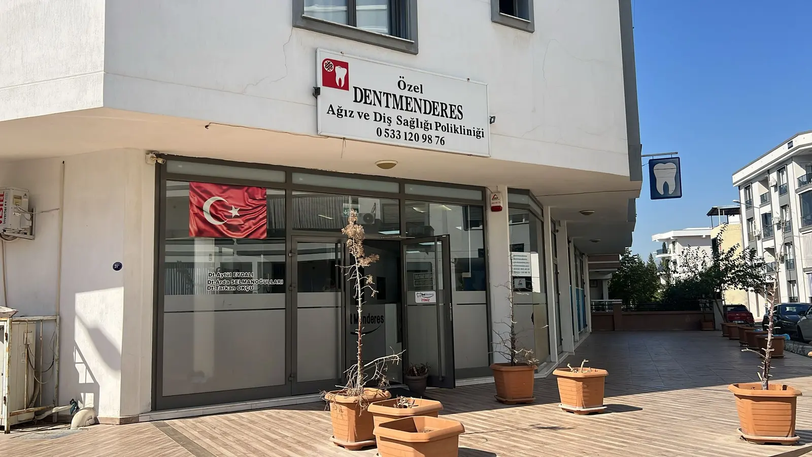 Özel Dent Menderes Ağız ve Diş Sağlığı Polikliniği