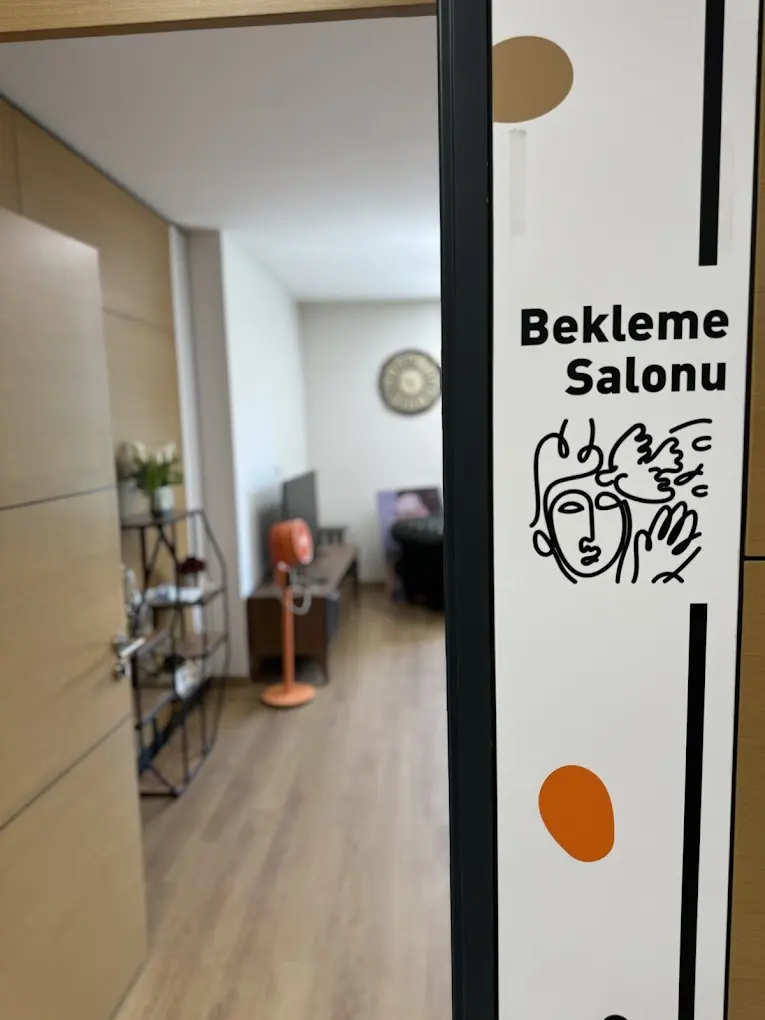 Op. Dr. İpek Suher Ekin