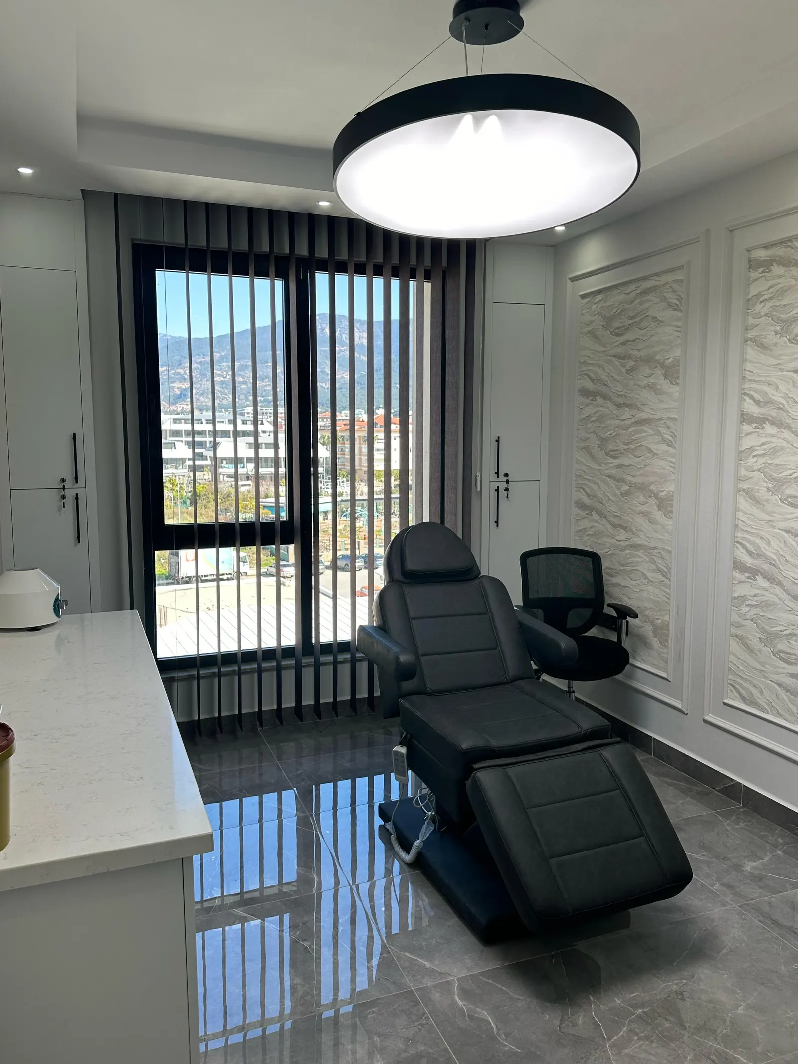 Associate Professor Dr. Ergun Sevil Clinic