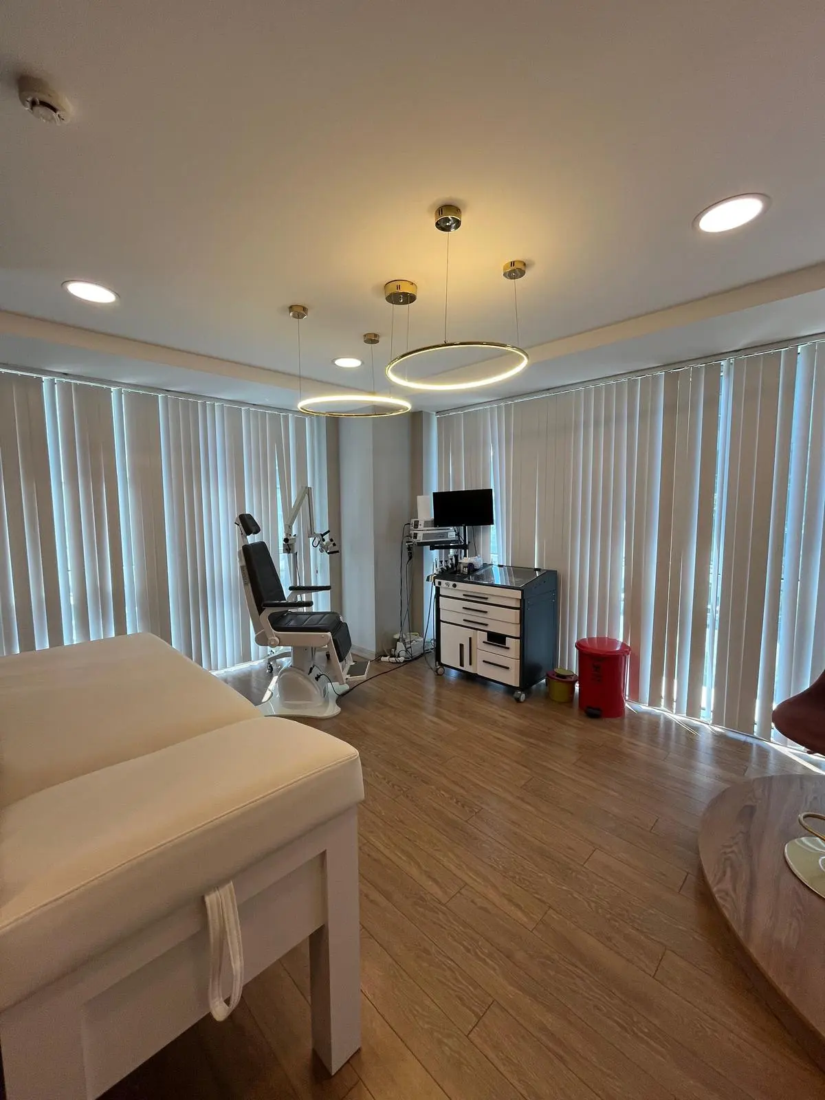 Op. Dr. Y.Gürkan Aladağ Kliniği