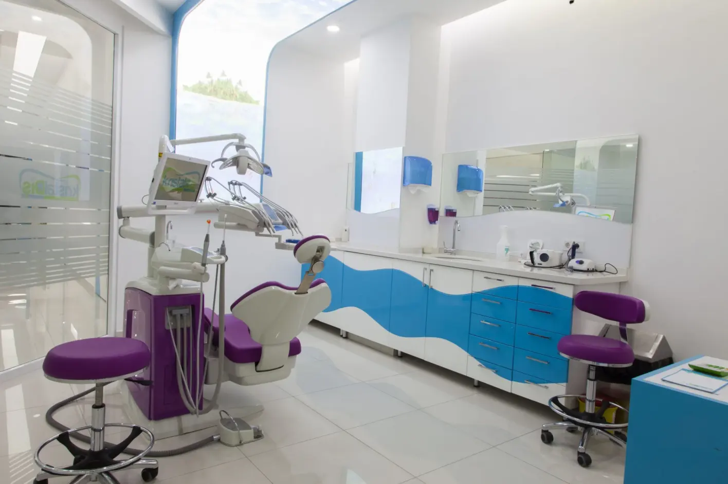 Kristaldiş Oral and Dental Health Clinic