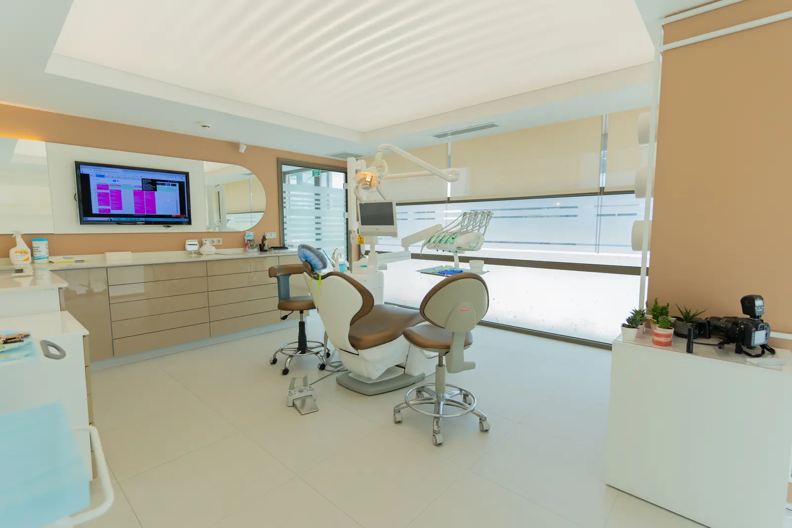 UltimaDent Ağız ve Diş Sağlığı Kliniği