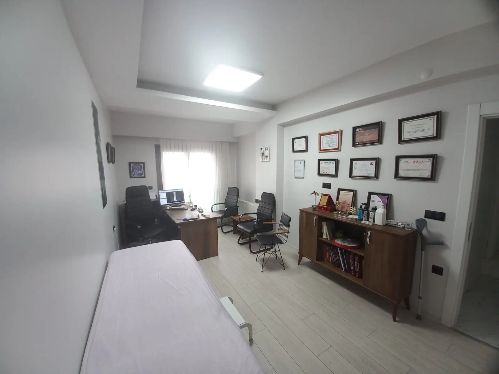 Op. Dr. Alper Karalar