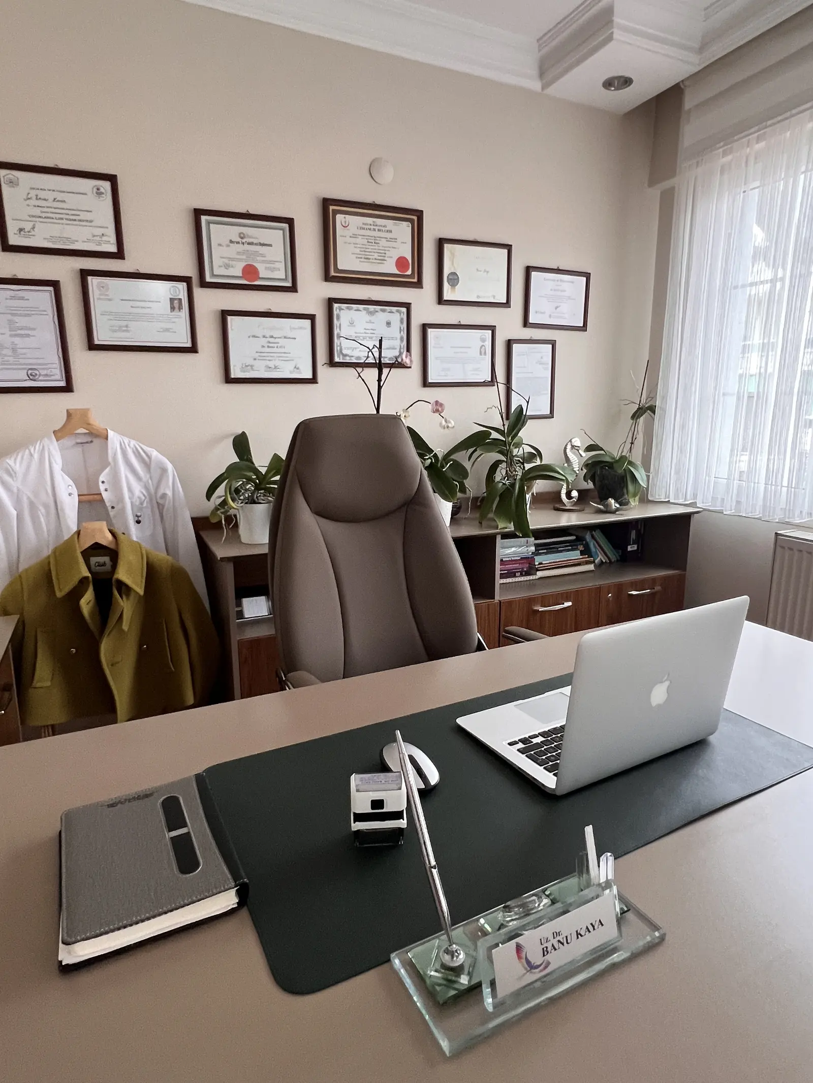 Uzm. Dr. Banu Kaya Muayenehanesi