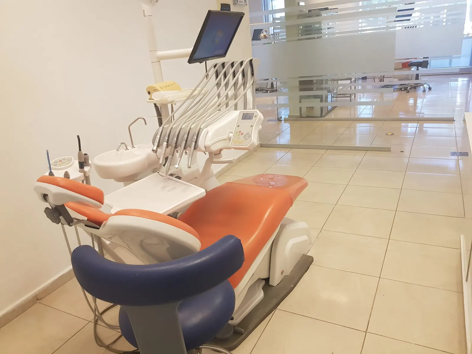 'Aesthetic Dental Clinic Branch