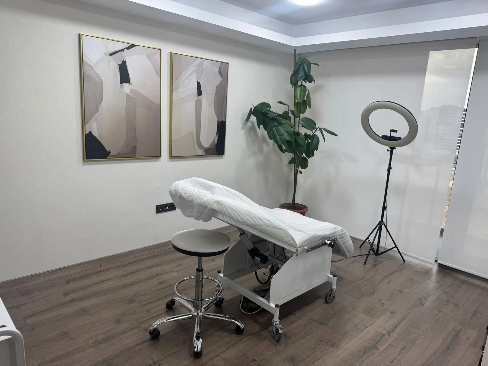 Dr. Emrah Yıldız Clinic