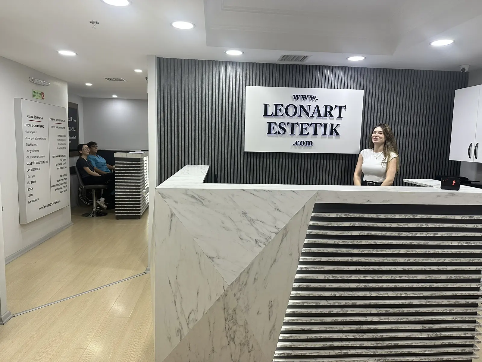 LeonART Clinic