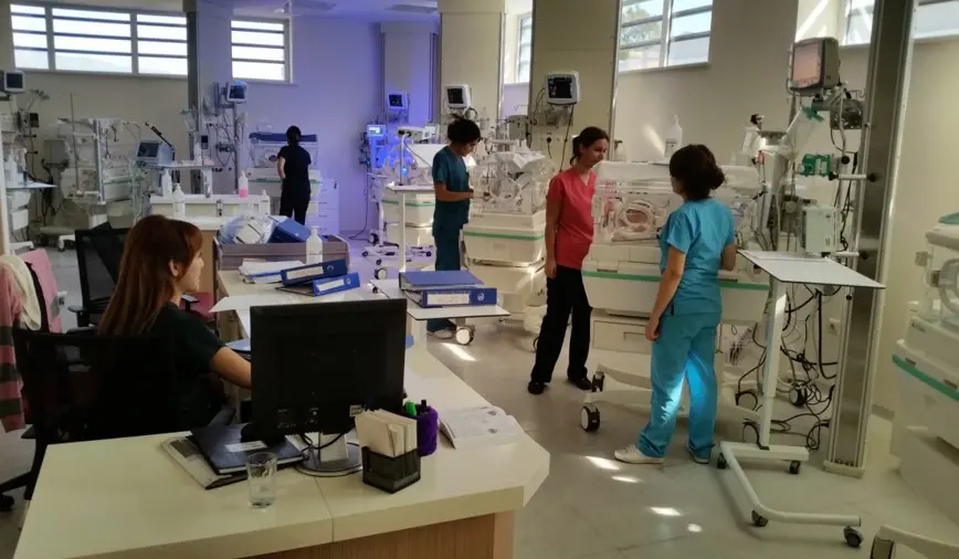 T.C. Sağlık Bakanlığı SBÜ İzmir Dr. Behçet Uz Çocuk Hastalıkları ve Cerrahisi E.A.H.