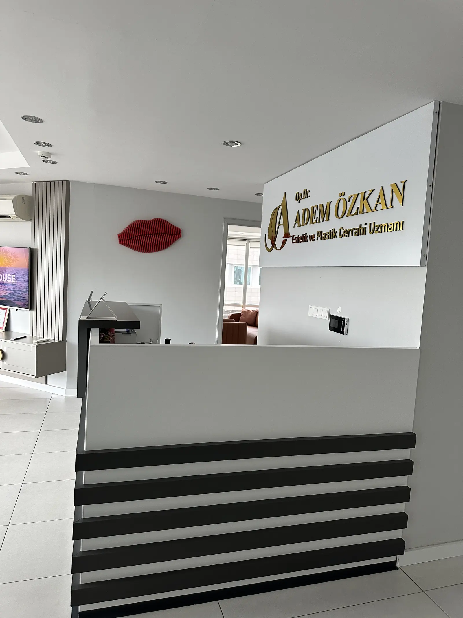 Op.Dr. Adem Özkan Muayenehanesi