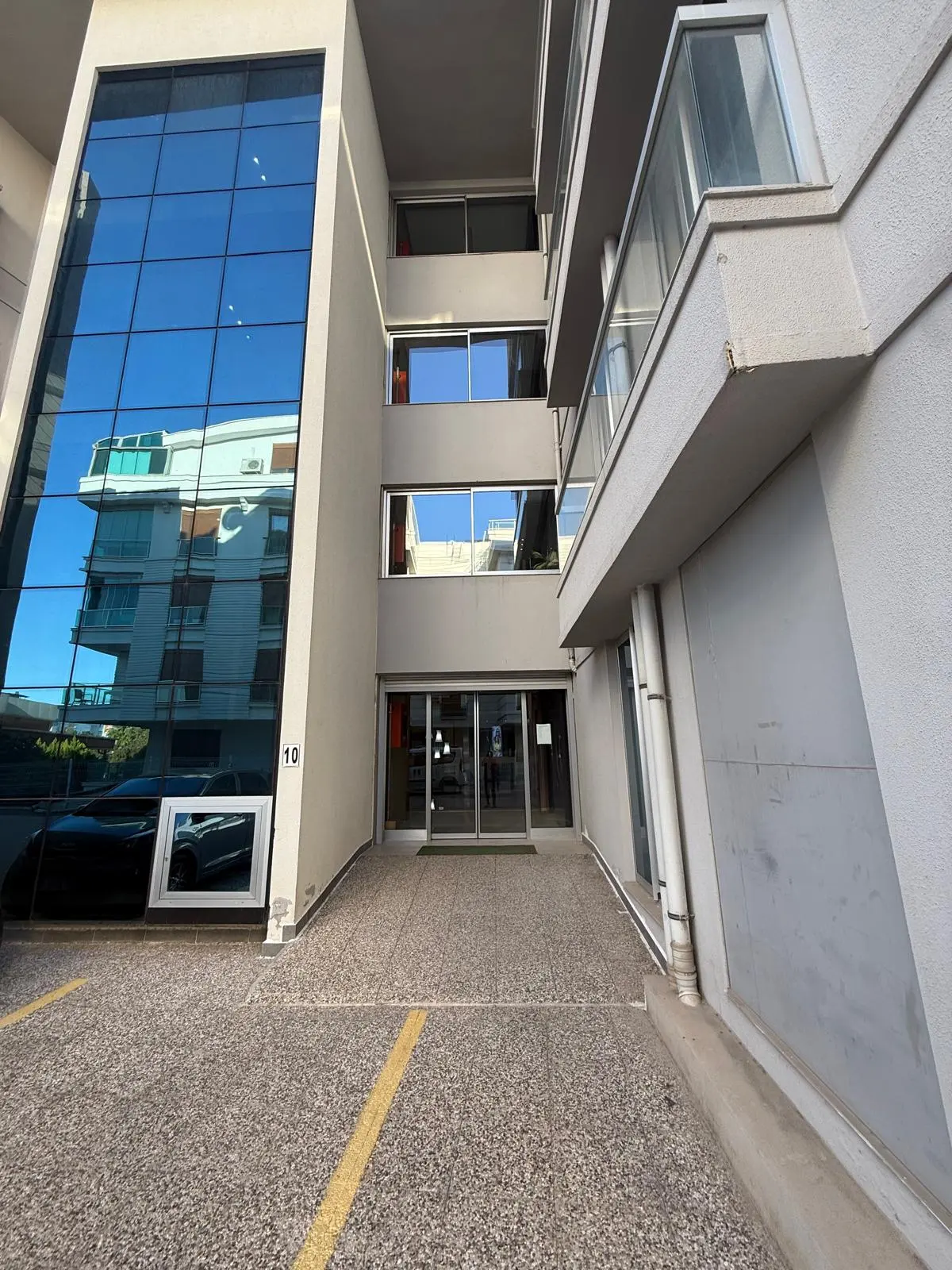 Op. Dr. Tevfik Sarıkaya Muayenehanesi