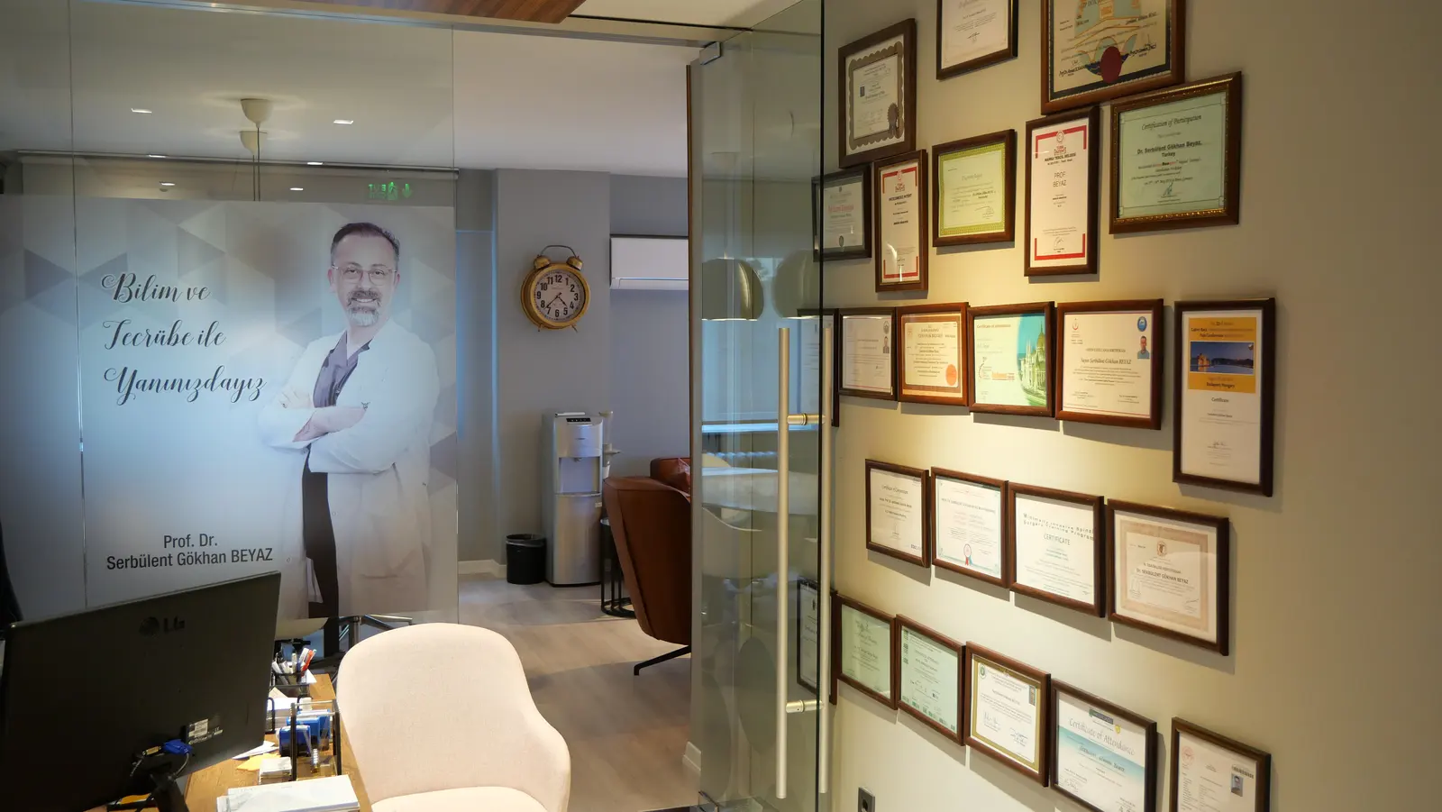Prof. Dr. Serbülent Gökhan Beyaz Muayenehanesi