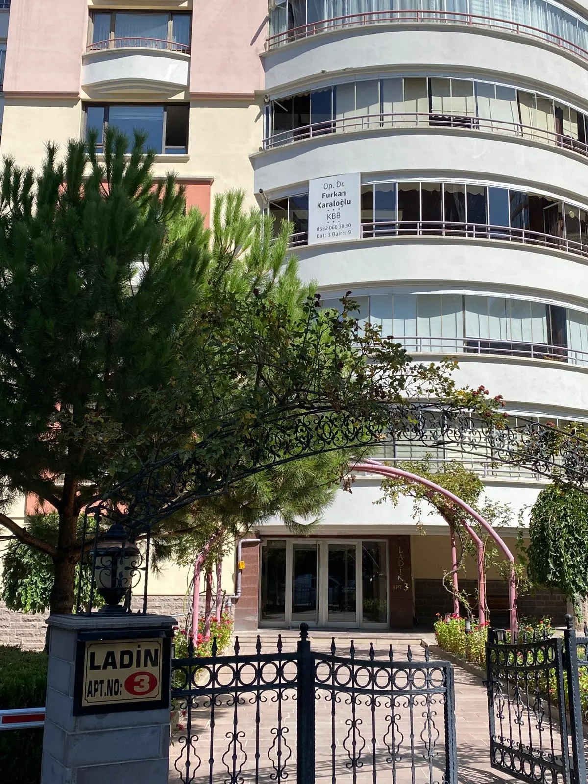Op. Dr. Furkan Karaloğlu