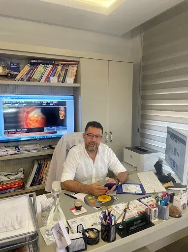 Doç.Dr.Çağlar Öktem Göz Hastalıkları Kliniği