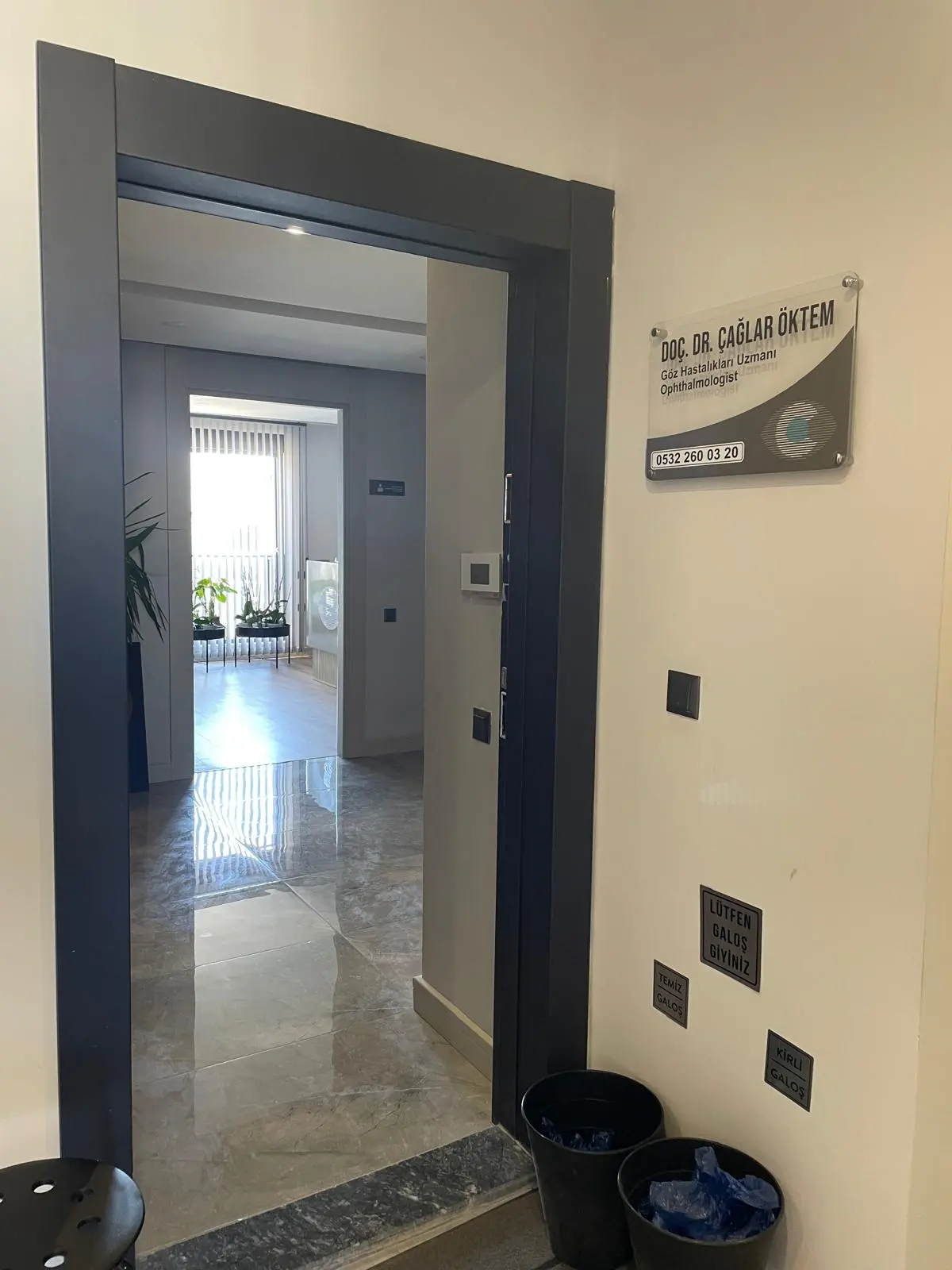 Doç.Dr.Çağlar Öktem Göz Hastalıkları Kliniği