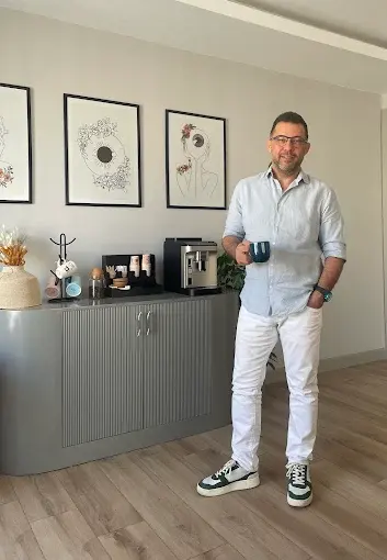 Doç.Dr.Çağlar Öktem Göz Hastalıkları Kliniği