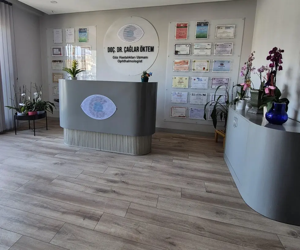 Doç.Dr.Çağlar Öktem Göz Hastalıkları Kliniği