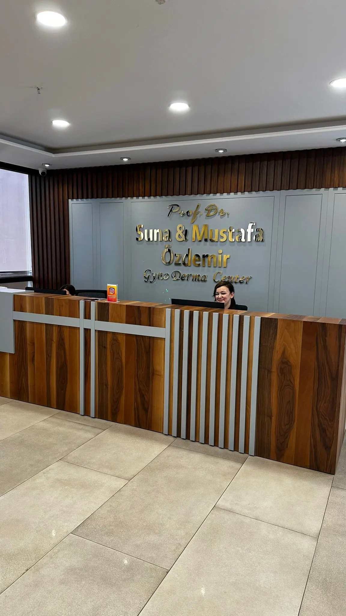 Prof. Dr. Suna Özdemir Muayenehanesi