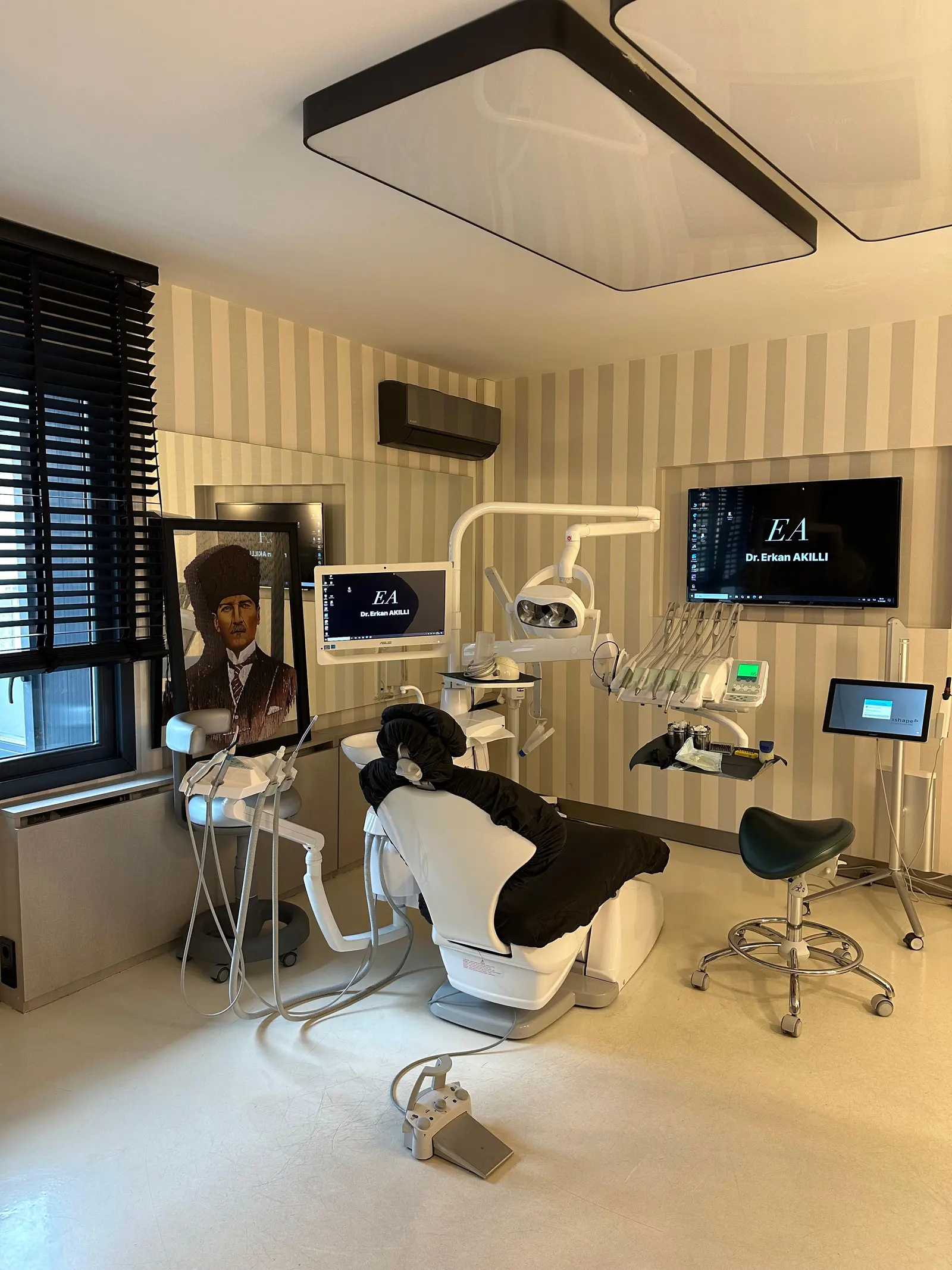 EA DENT CLINIQUE