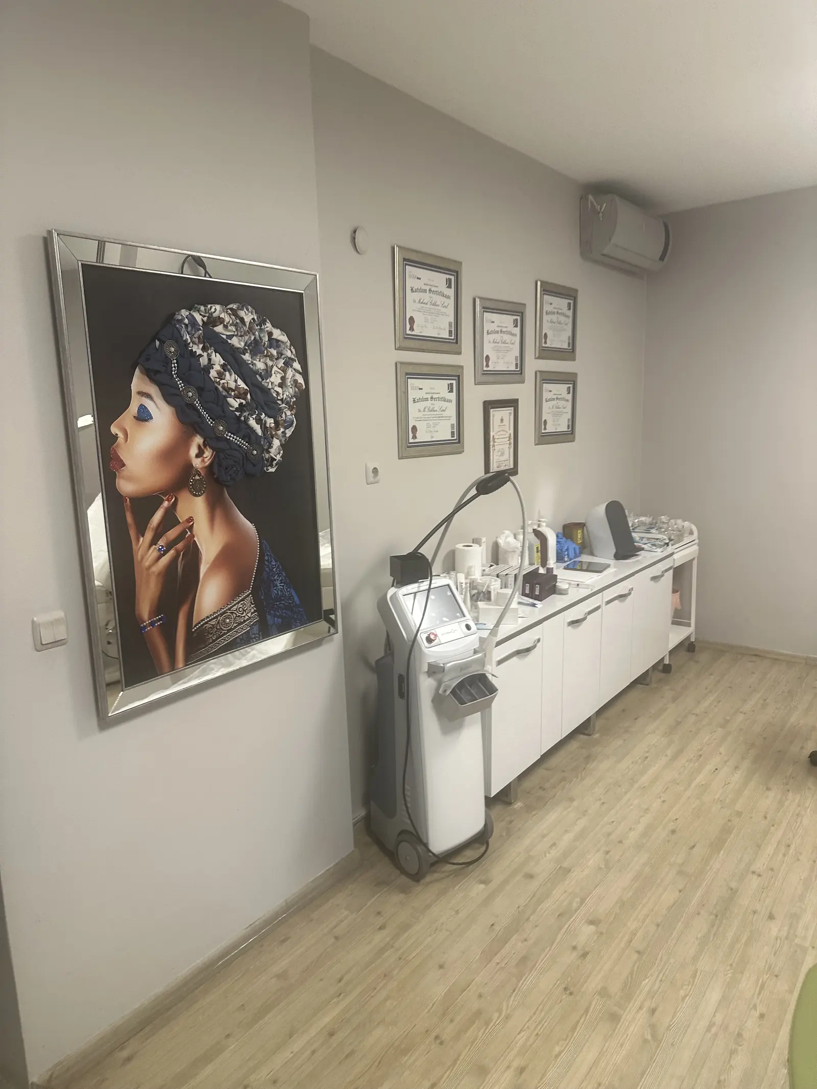 Dr. Gökhan Sural Medikal Estetik Kliniği