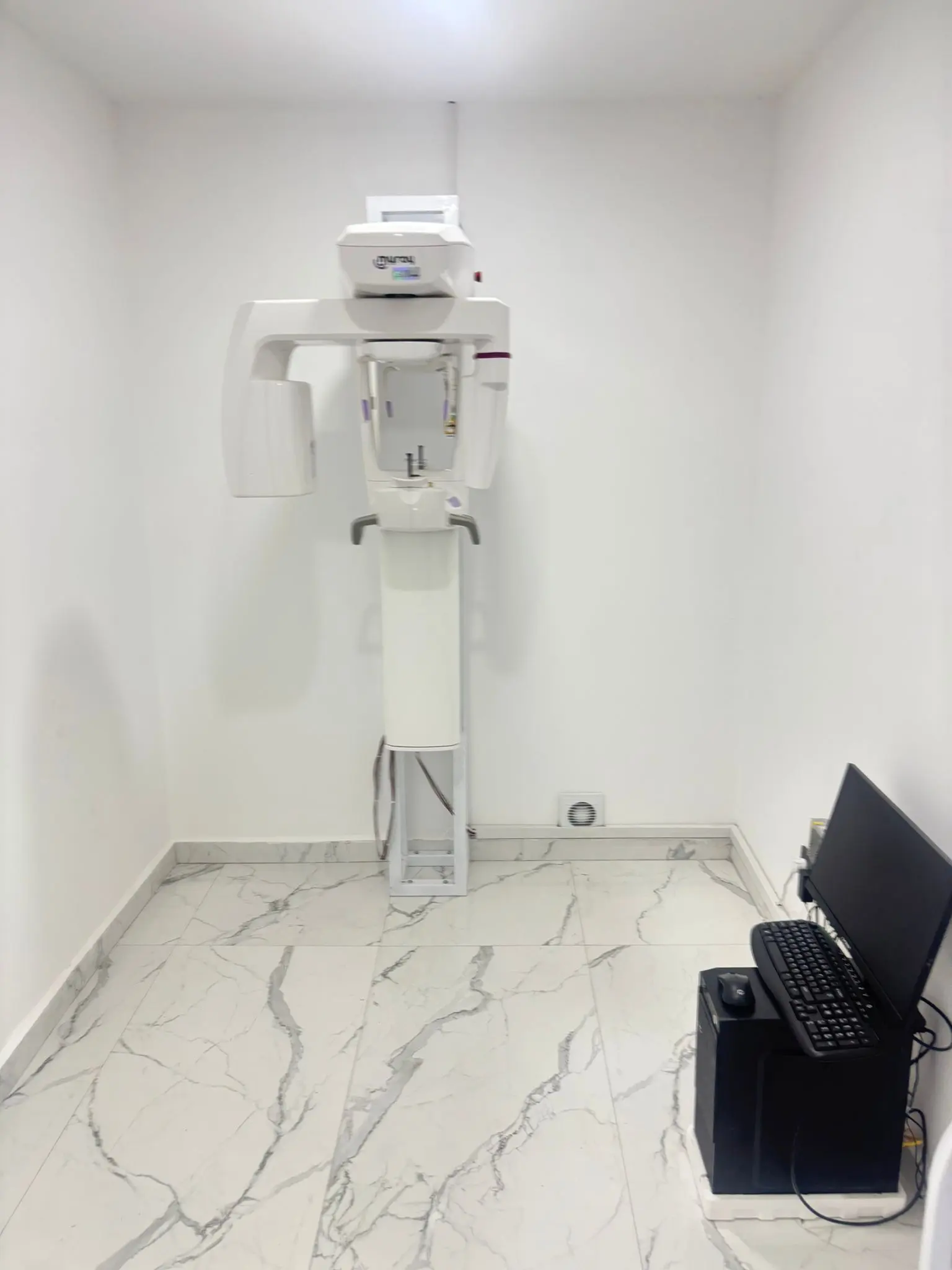 Uzman Diş Hekimi Emrah Çetin Kliniği