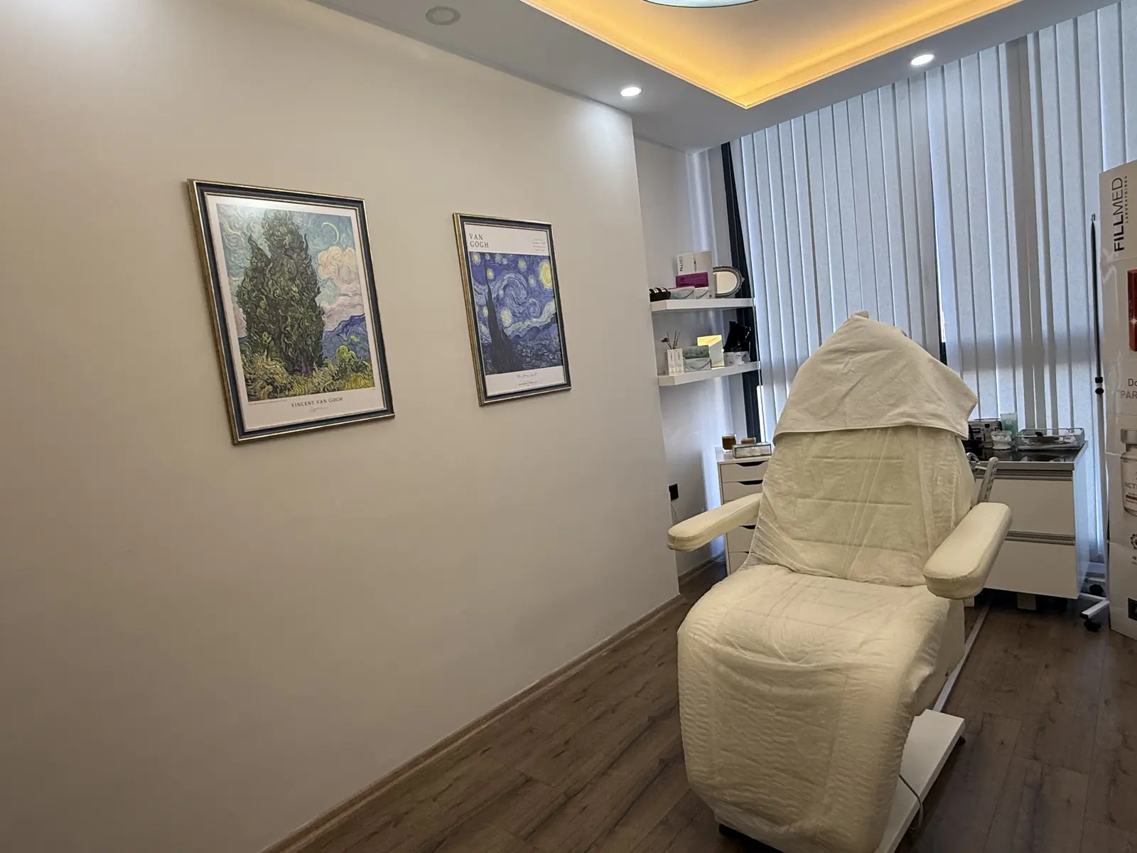 Op. Dr. Özgür Işık Muayanesi