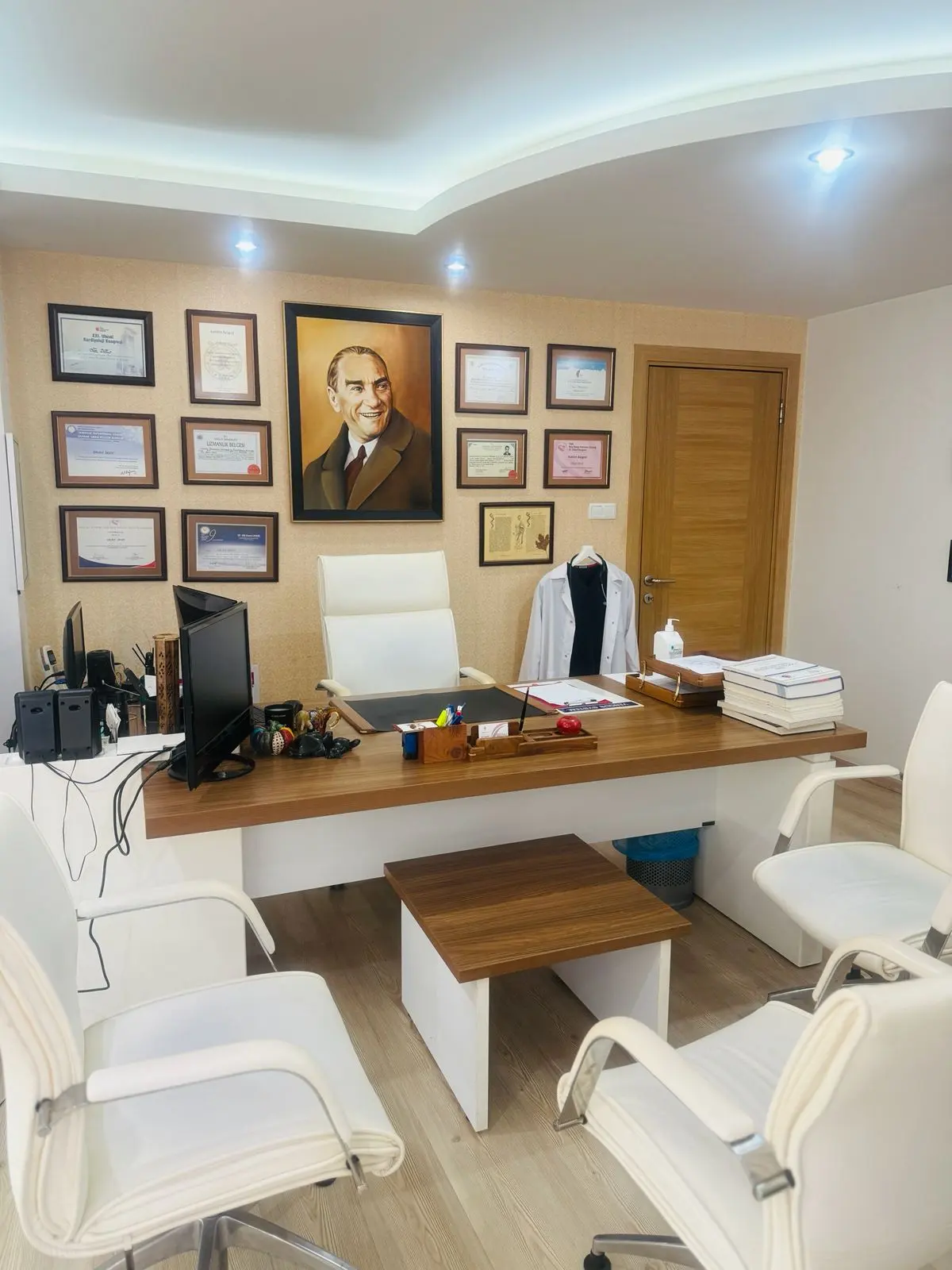 OP. DR. OKAN DOST