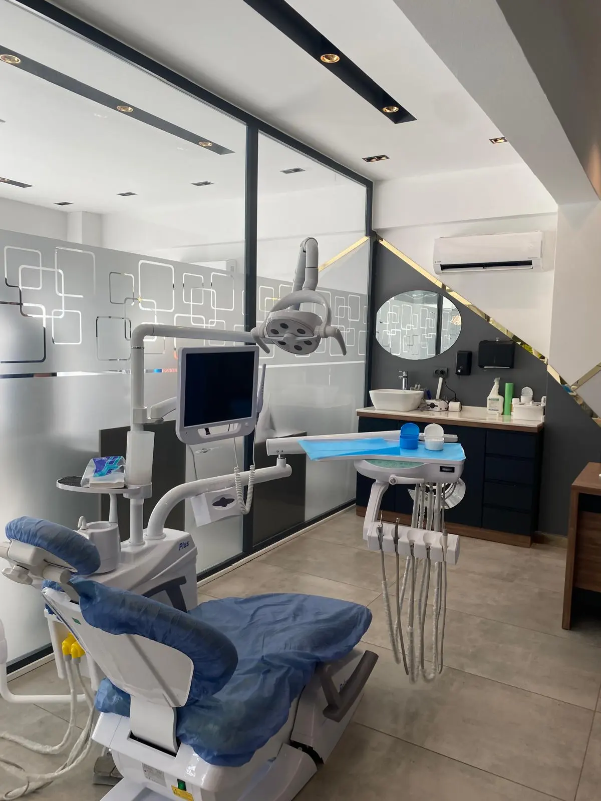 Erba Dent Ağız ve Diş Sağlığı Polikliniği