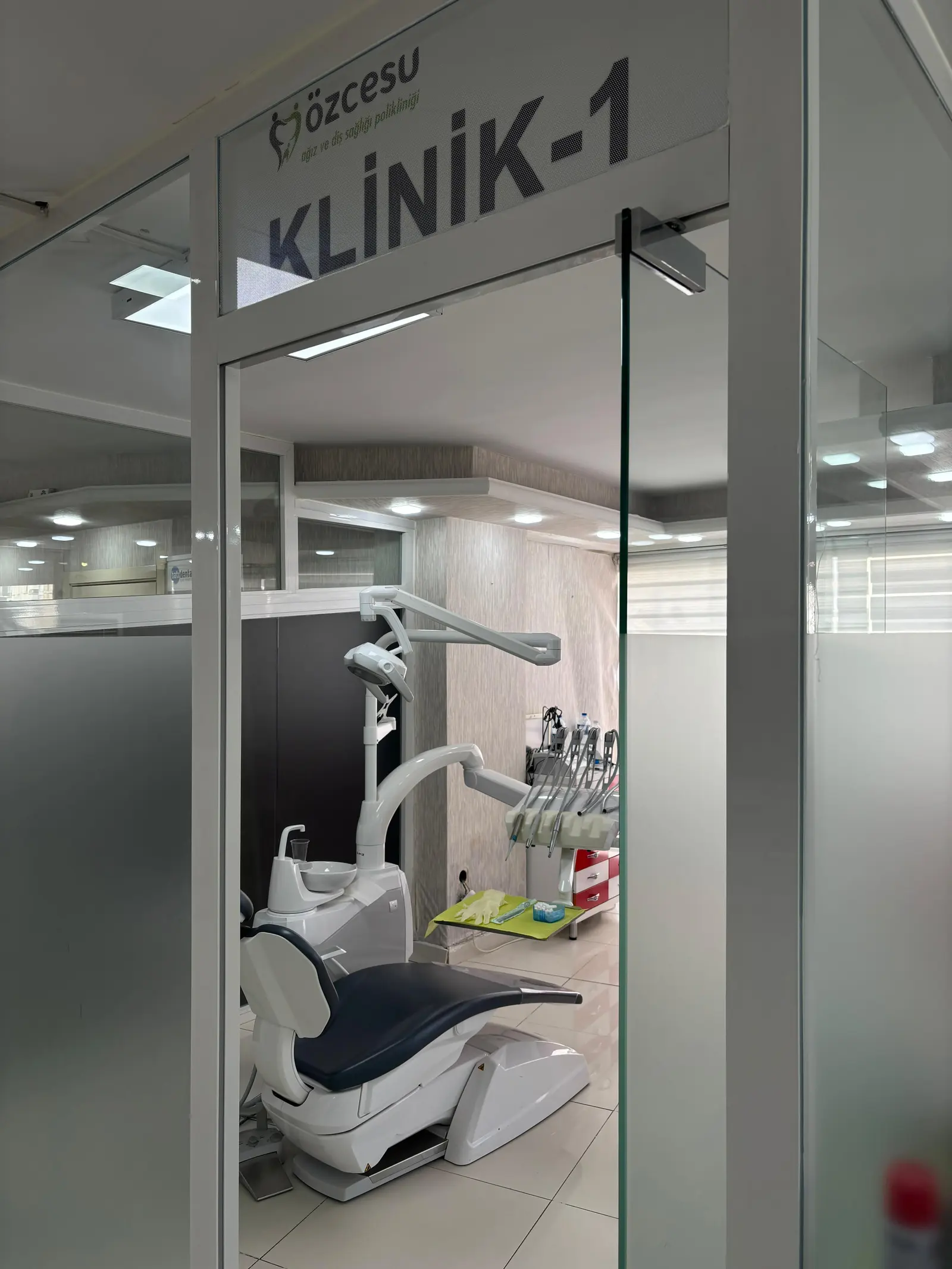 Oral and dental health clinic in a nutshell