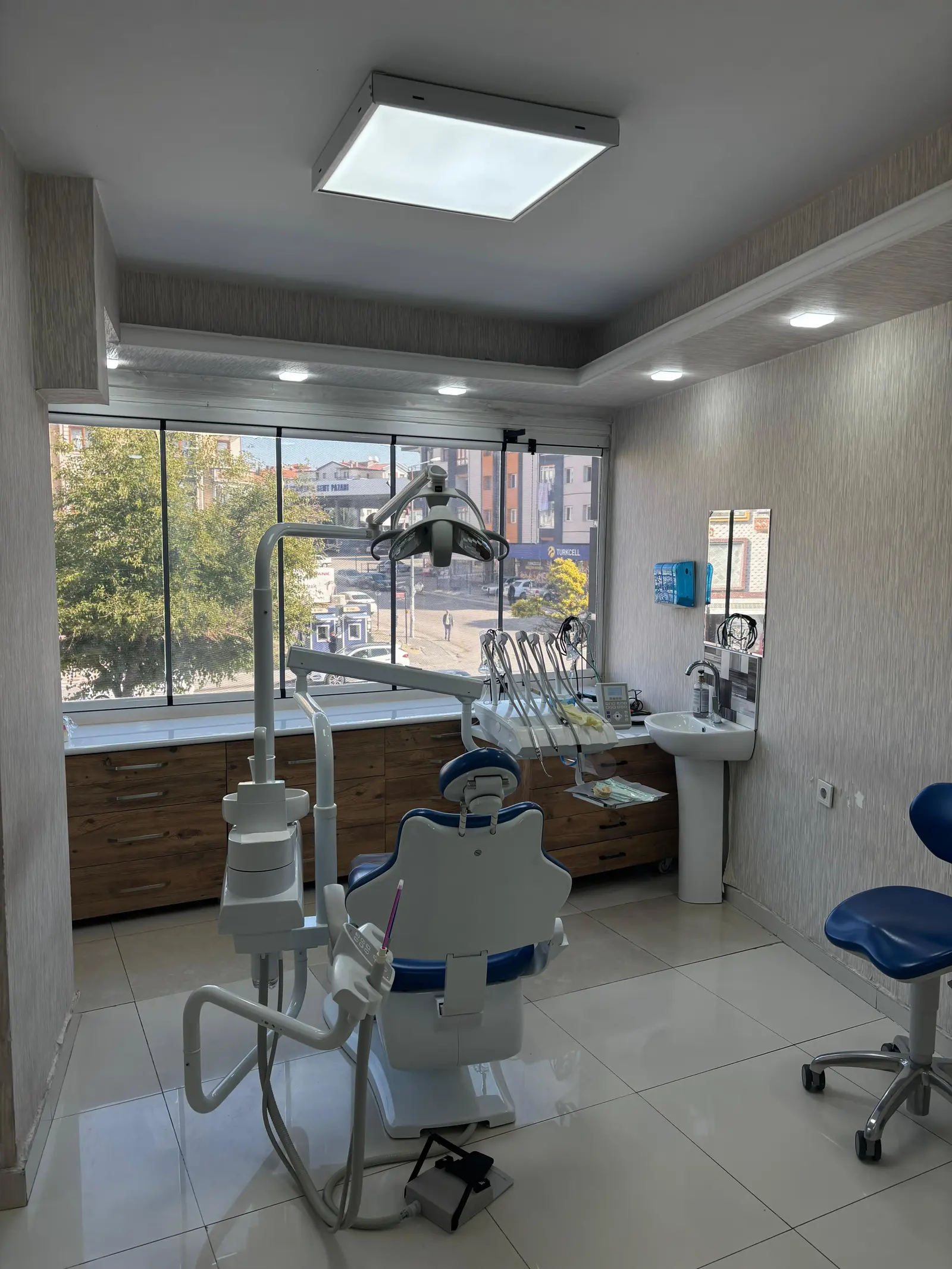 Oral and dental health clinic in a nutshell
