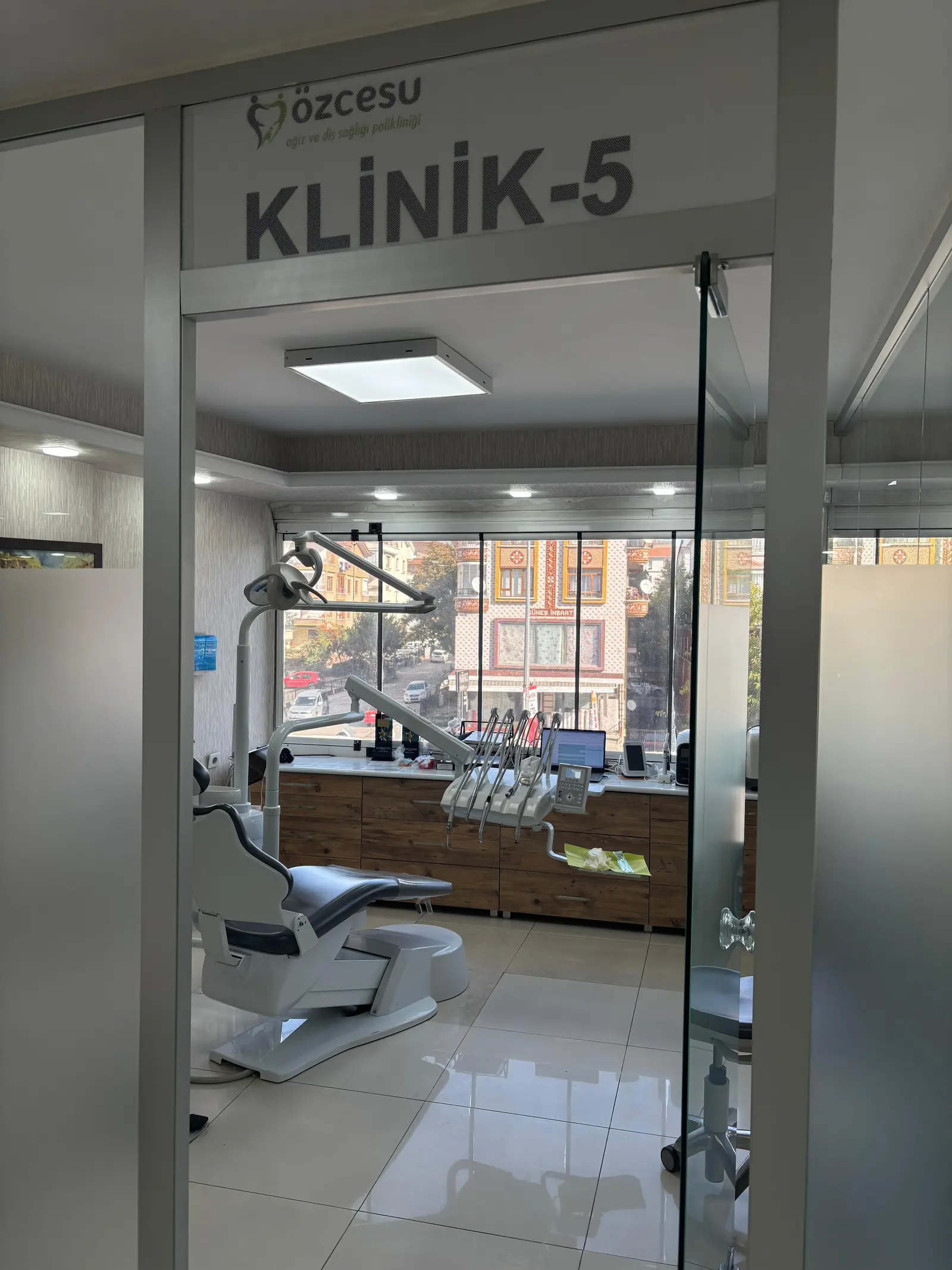 Oral and dental health clinic in a nutshell