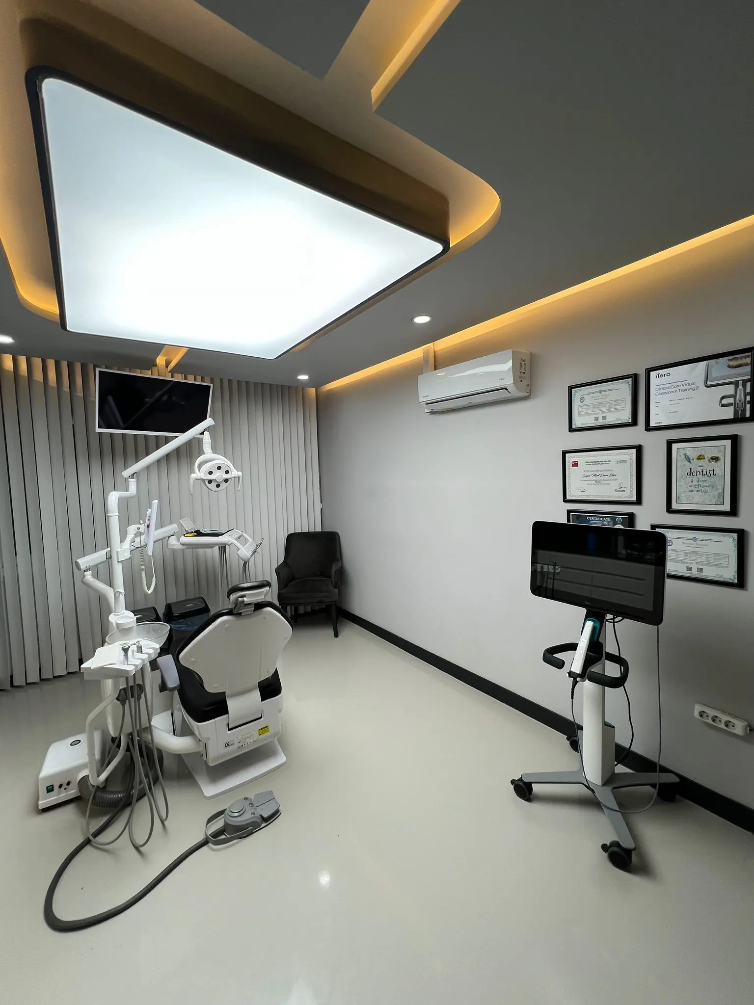 Mert Emre Ekici Diş Kliniği