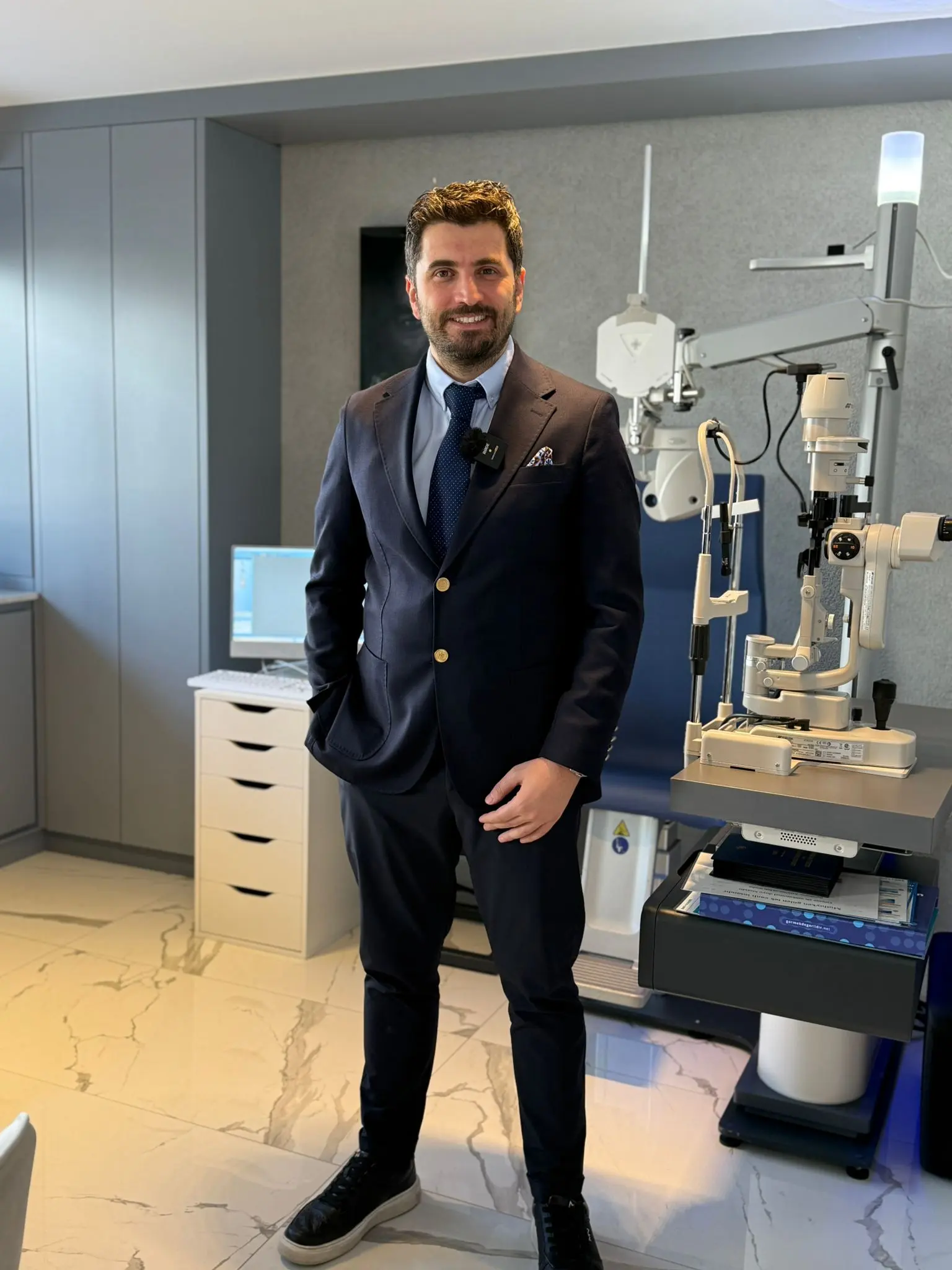 Göz Doktoru Op. Dr. Ömer TAKEŞ