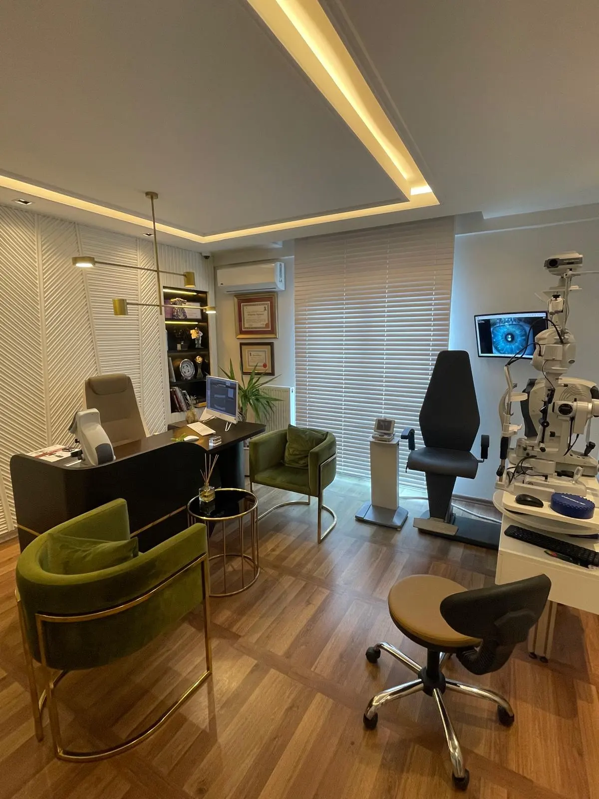Doç. Dr. Erol Havuz