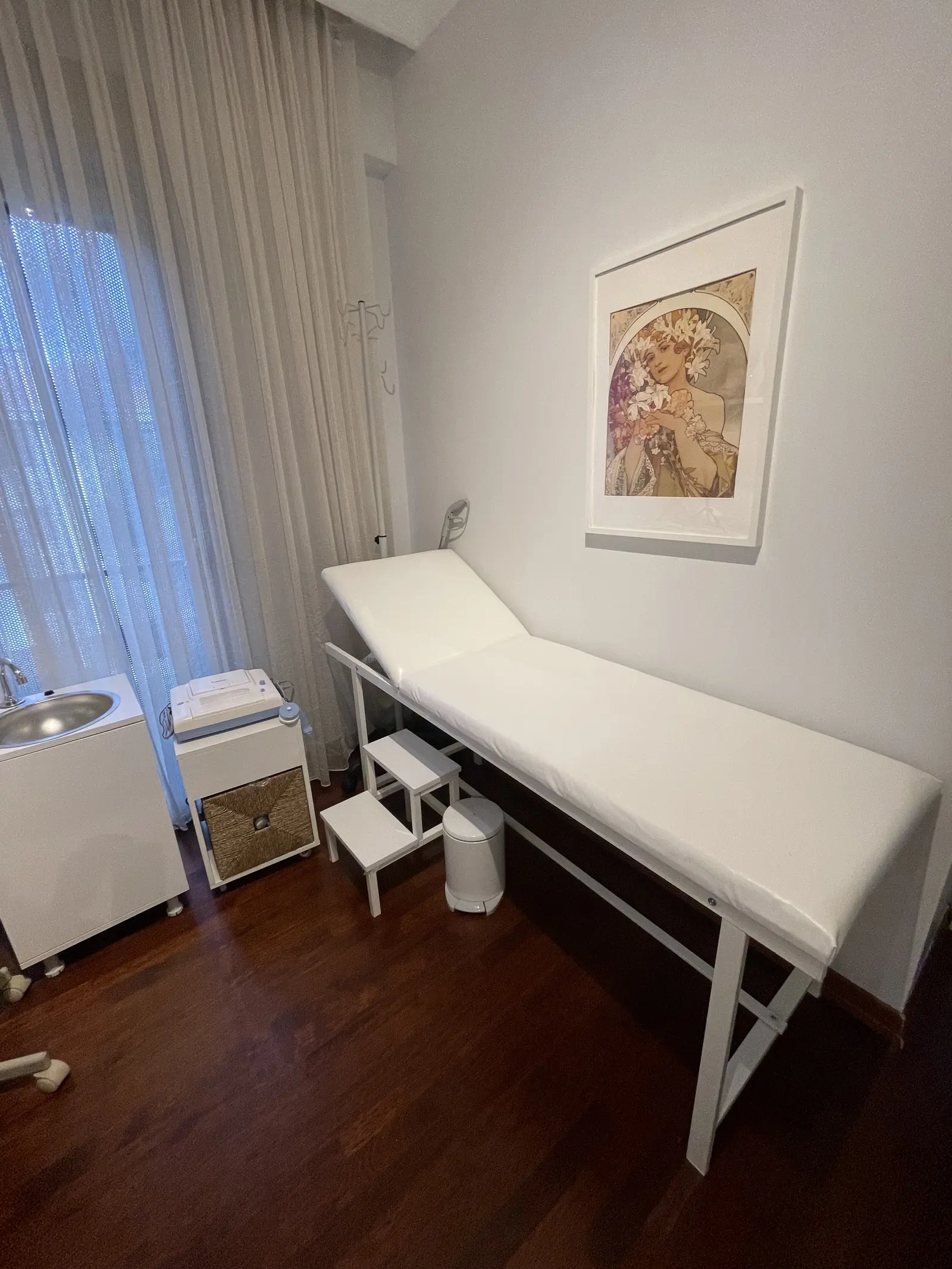 Doç. Dr. Lale Susan Karakış